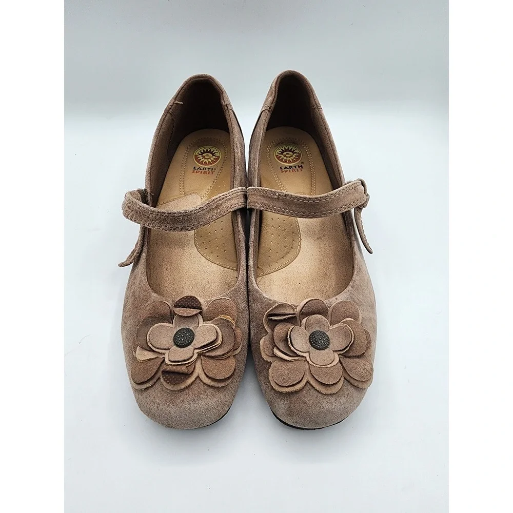 Earth Spirit Suede Mary Jane Wedge Shoes Brown Floral Accents Size 9.5